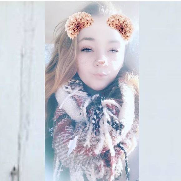 Meet your Posher, Jill - Picture 1 of 1